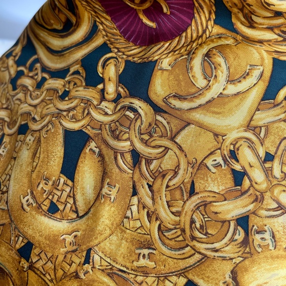Chanel Gold Chain And CC Silk Scarf. - Picture 4 of 15